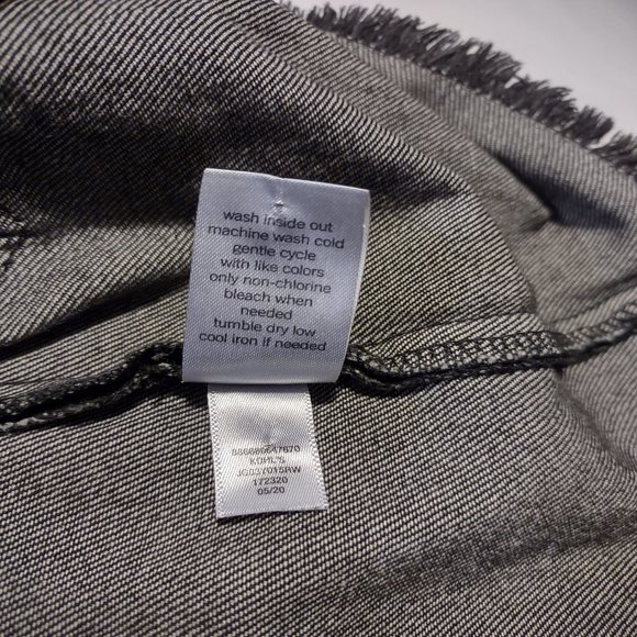 NWT Juniors' SO® Scoop Front Pinafore Dress Black Wash Denim - Picture 11 of 14